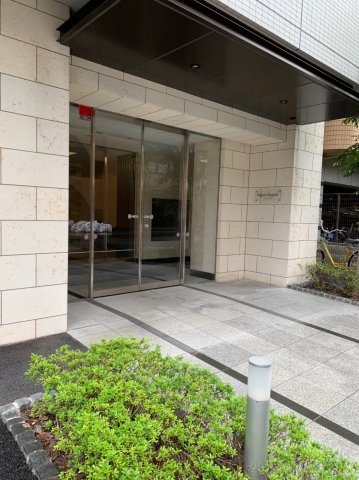 ラポール両国のエントランス