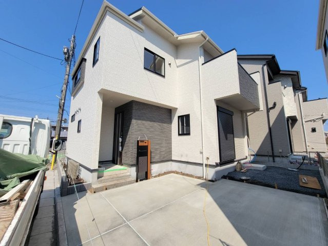  の前面道路含む現地写真|〇只今建築中〇
広々6ｍの前面道路で、駐車もラクラク♪
車通りも穏やかで、子育て世代にも嬉しい安心の住環境です。
※2026年2月撮影