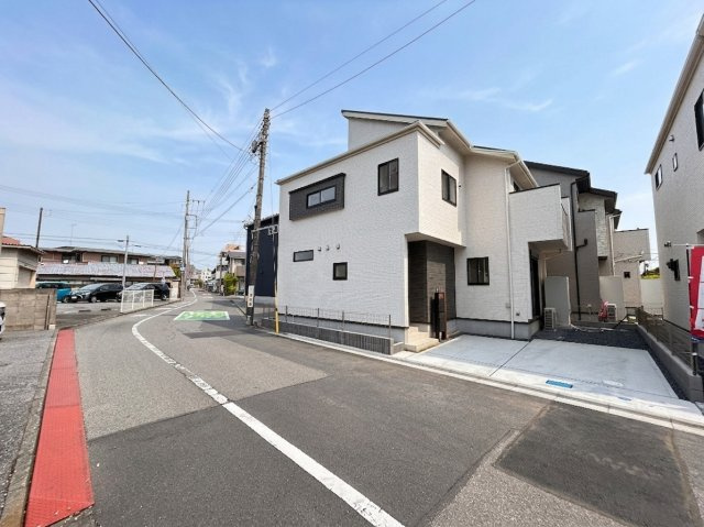  の外観|〇3号棟【3（4）LDK+S+カースペース2台】
広々2.5帖のパントリー+タイルテラス付き♪
※2026年4月撮影