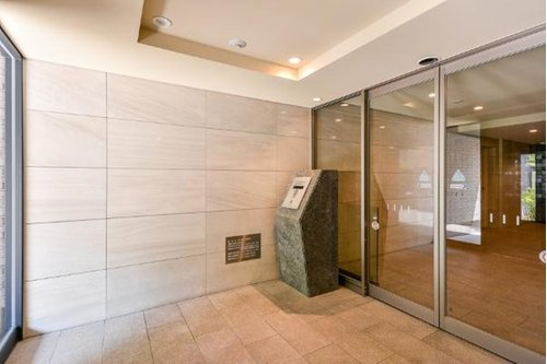 マキシヴ西大島のロビー