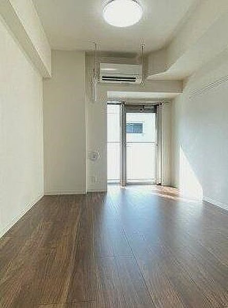 マキシヴ西大島の居間・リビング