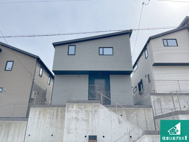神戸市北区山の街　新築一戸建ての外観|お客様に長く安心して住んでいだだける事にこだわった家づくり！住んでからのアフターサービスにもしっかりと取り組んでいます！