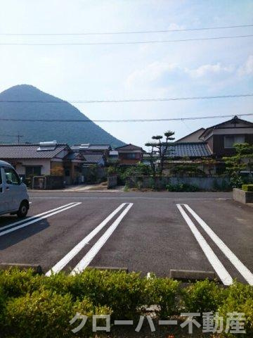 サンライズ川原　Ｃの駐車場