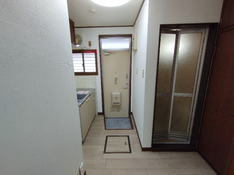 ヴィラ百々の居間・リビング|別部屋イメージ