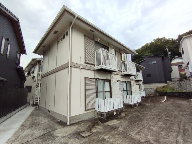 ヴィラ百々の外観