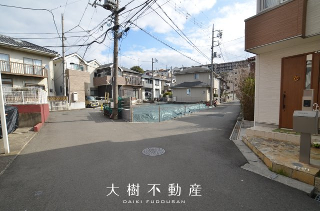 【前面道路含む現地写真】 | 座間市南栗原４丁目　売地　全１区画【仲介手数料無料】
