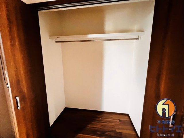 GRAND GRAGEの収納|洋室のクローゼットです