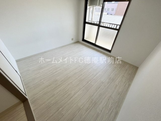 大阪市鶴見区鶴見４丁目の賃貸マンションの内装