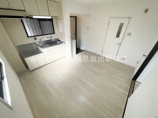 大阪市城東区永田３丁目の賃貸マンションの居間・リビング