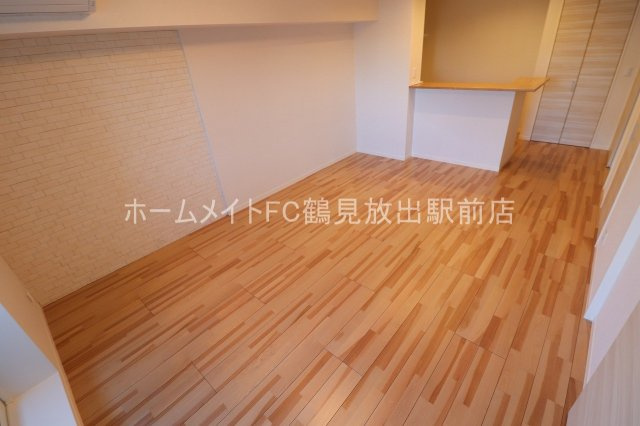 東大阪市徳庵本町の賃貸マンションの居間・リビング