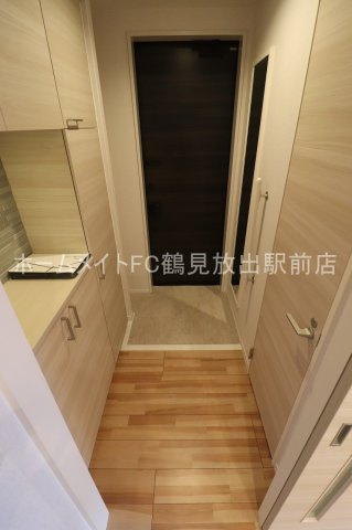 東大阪市徳庵本町の賃貸マンションの玄関