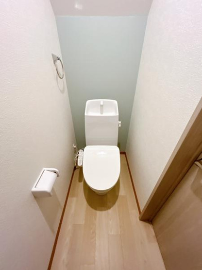 【トイレ】 | 仲介手数料無料！厚狭小学校に通えるリフォーム済み中古住宅　山陽小野田市山川 | トイレもきれいです