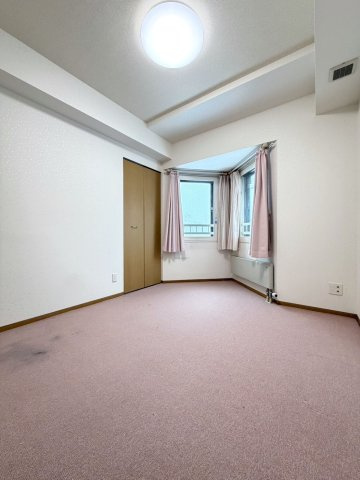 ヴェルビュ天神山公園の洋室