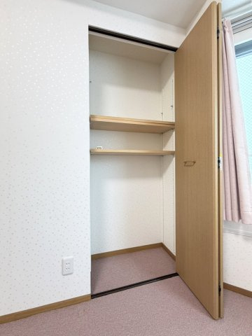 ヴェルビュ天神山公園の収納