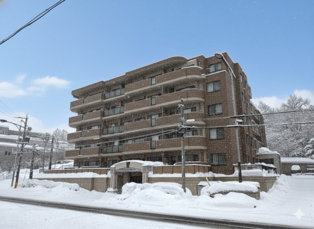 ヴェルビュ天神山公園