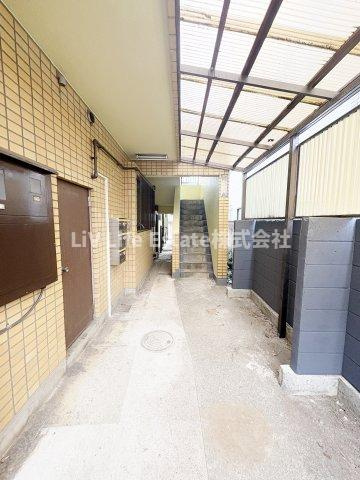 JUN花小金井のエントランス