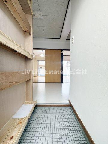 JUN花小金井の玄関