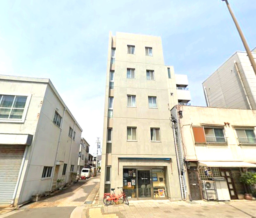 カサベラ鷹取南館の外観