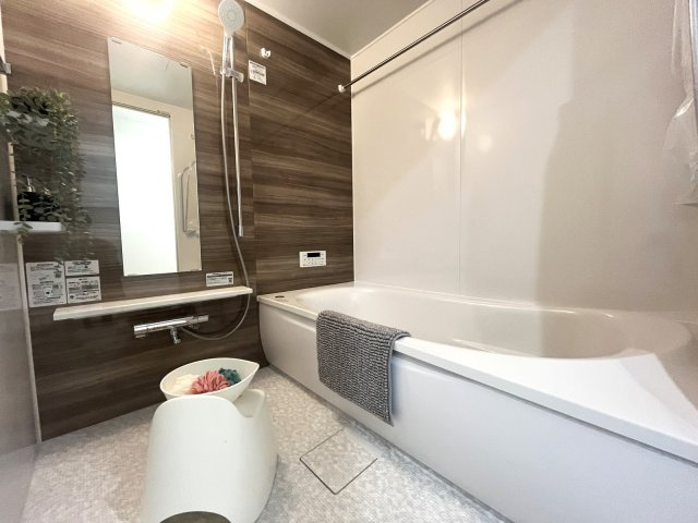 チサンマンション小笹の浴室|清潔感溢れるバスルーム☆
浴室乾燥システムなど嬉しい機能が充実♪日々の疲れを癒します☆