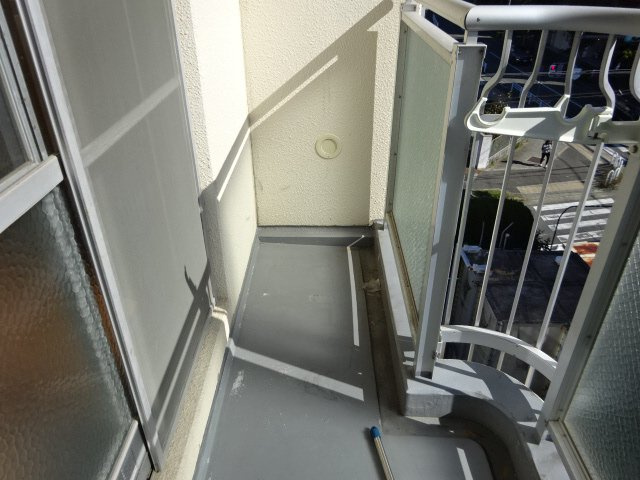 メゾン大津和のバルコニー