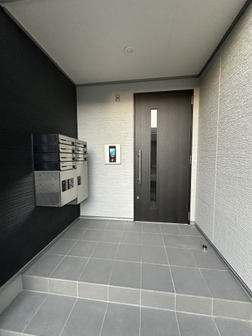 Anecis御幸本町のエントランス