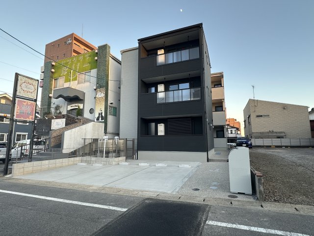 Anecis御幸本町の外観