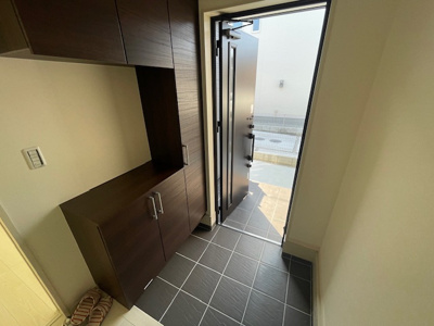 【玄関】 | 山本町戸建