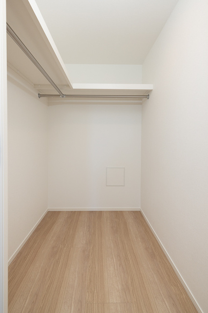 ＲＪＲプレシア東十条ガーデンの収納|※写真は同タイプ住戸（反転タイプ）です。
