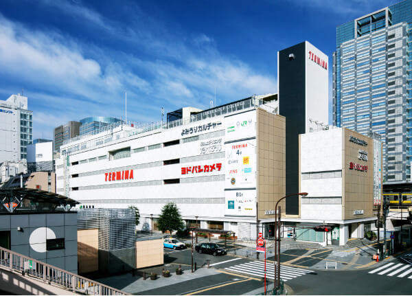 メゾン・ド・アジュールの周辺