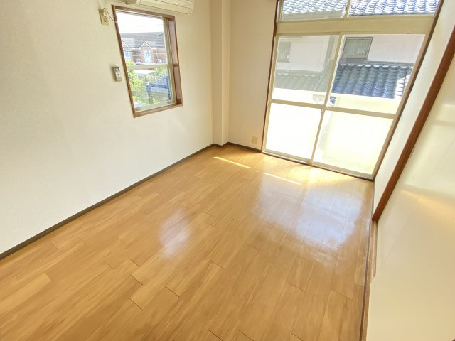 【居間・リビング】