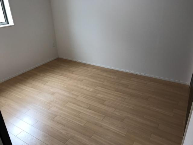 加古川市加古川町稲屋のアパートの内装|洋室