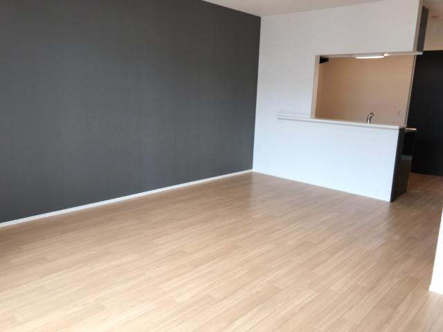 加古川市加古川町稲屋のアパートの居間・リビング|リビング