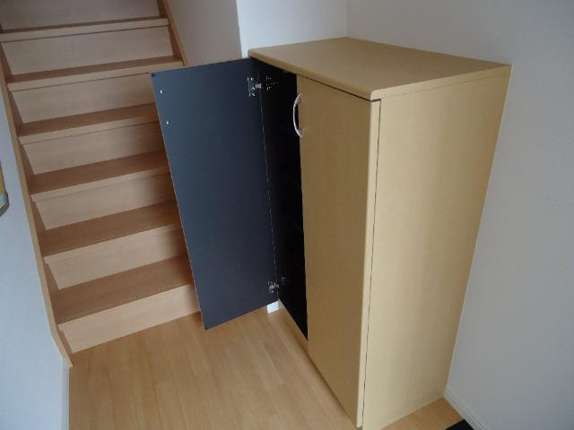 加古川市尾上町安田のアパートの収納|下駄箱