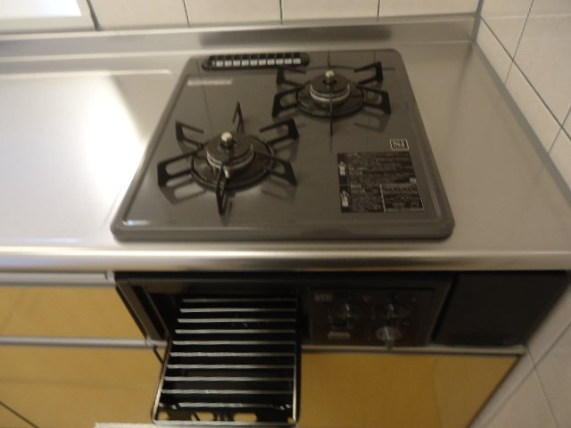 加古川市加古川町中津のアパートのキッチン|ガスコンロ