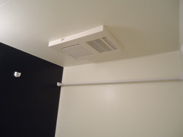 加古川市加古川町中津のアパートのその他|浴室乾燥機