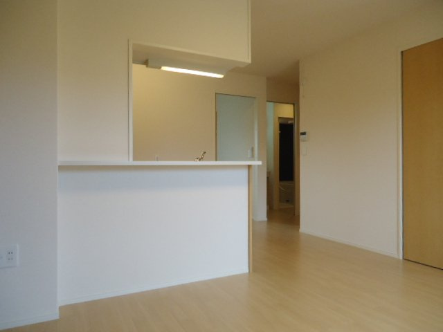 加古川市加古川町中津のアパートの居間・リビング|リビング