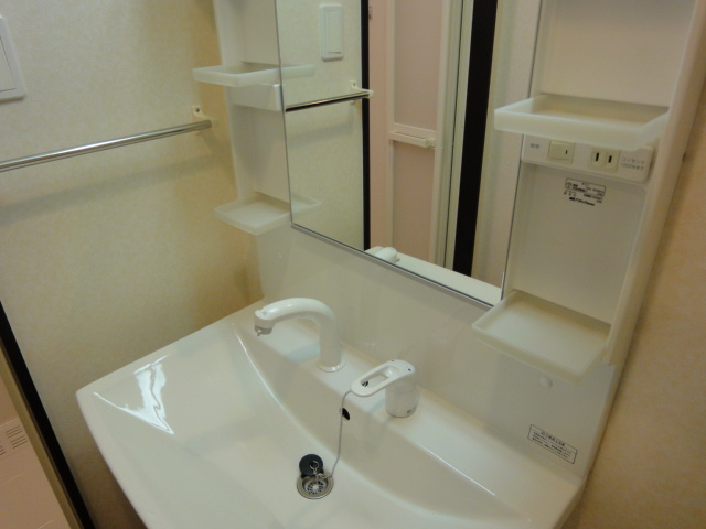 加古川市尾上町今福のアパートの洗面所|洗髪洗面化粧台