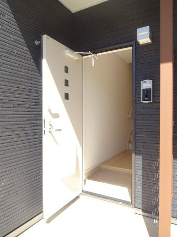 ズューデン　Ｂの玄関