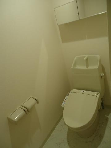 加古川市野口町野口のアパートのトイレ|シャワー付トイレ