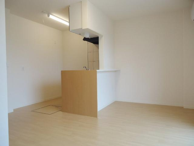 加古川市野口町野口のアパートの居間・リビング|リビング