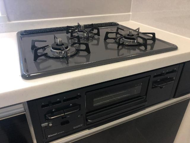 加古川市加古川町稲屋のアパートのキッチン|コンロ