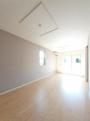 クラールプレディエＤの居間・リビング