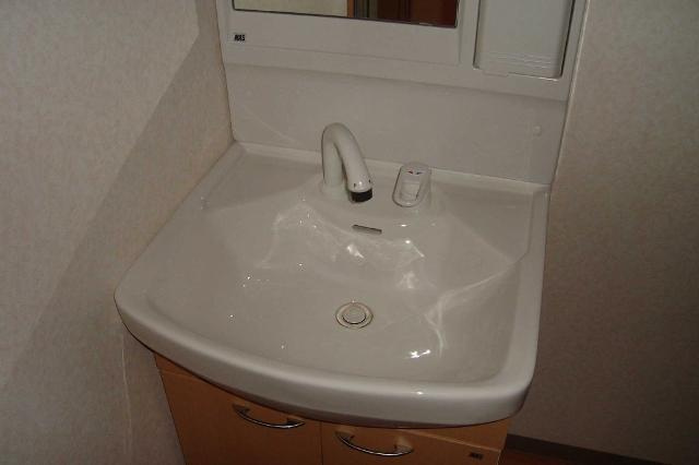 加古川市尾上町安田のアパートの洗面所|洗髪洗面化粧台