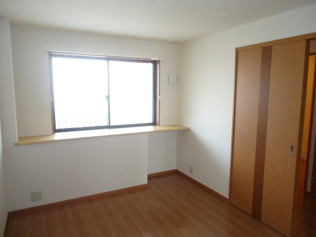 加古川市尾上町安田のアパートの内装|洋室
