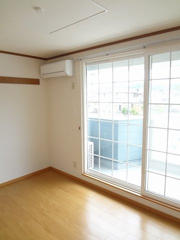 グレイスランド鳴門Ａの内装|過ごしやすい室内です