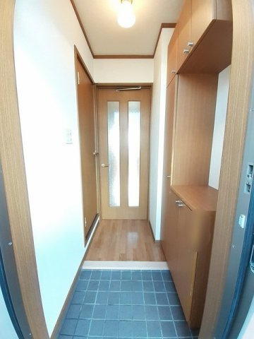 メルクマールＳＸ　Ⅱの玄関|明るい玄関です