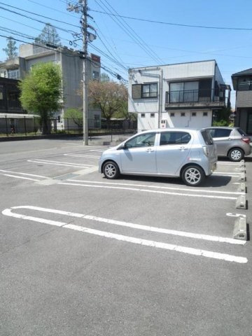 メゾンＳａｋａｋｉの駐車場