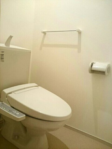 クラール名東イースト　Ｂのトイレ