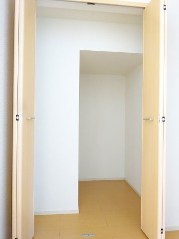 藍らんどこくふＢの内装