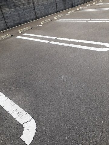 藍らんどこくふＣの駐車場